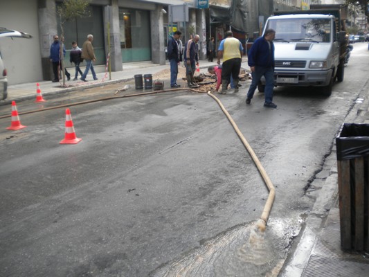 Έσπασε ο κεντρικός αγωγός ύδρευσης της ΔΕΥΑΧ  μέσα στα Χανιά