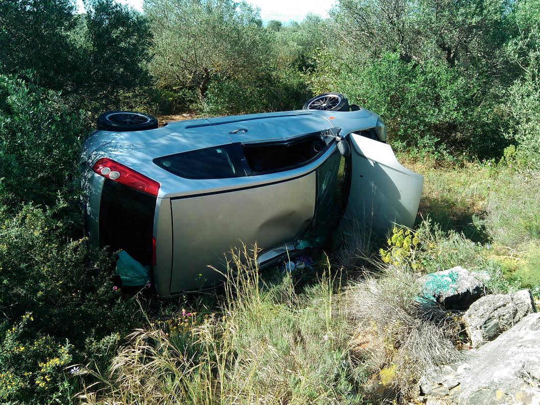 Χανιά : Τούμπαρε αυτοκίνητο στον Μουζουρά (Photos)