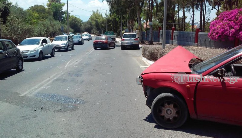 Τροχαίο ατύχημα με έναν τραυματία στην Ακρωτηρίου (φωτο)