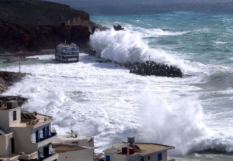 Τσουνάμι χτύπησε την Χώρα Σφακίων