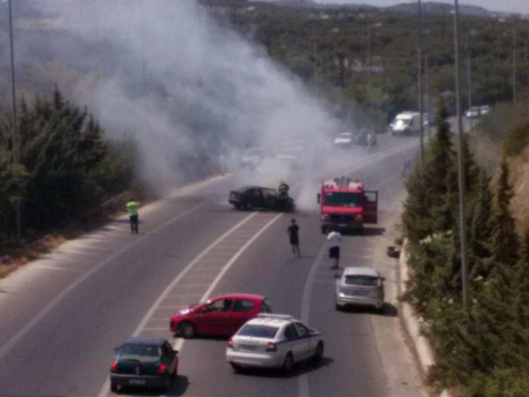 Άγιο είχε οδηγός στα Χανιά που βγήκε σώος από φλεγόμενο όχημα (φωτο)