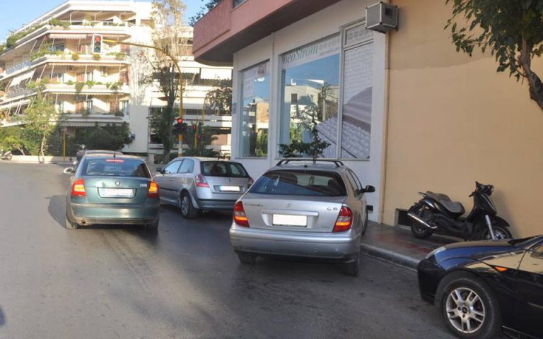 Άλλος ένας γαϊδουρίστας ξαναχτυπά στα Χανιά