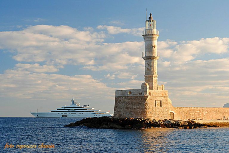 Στα Χανιά η θαλαμηγός Eclipse του Αμπράμοβιτς