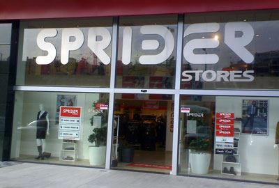 Κρήτη: Συλλήψεις μέσα στη νύχτα για τα SPRIDER STORES που κλείνουν