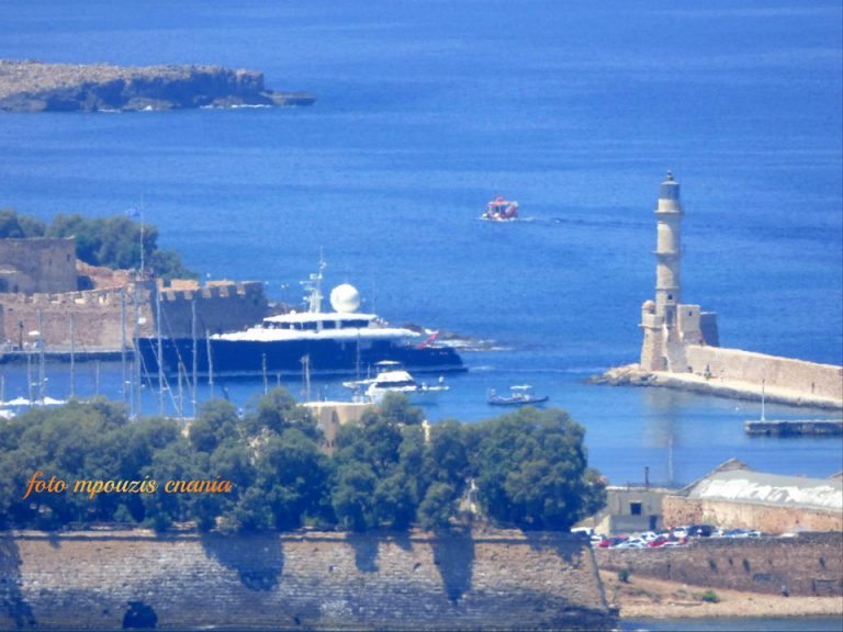 Galileo G-Ένα απίθανο super yacht στο λιμάνι των Χανίων (φωτο)