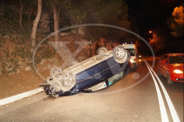 Και άλλο τροχαίο στα Χανιά με ανατροπή οχήματος (φωτο)