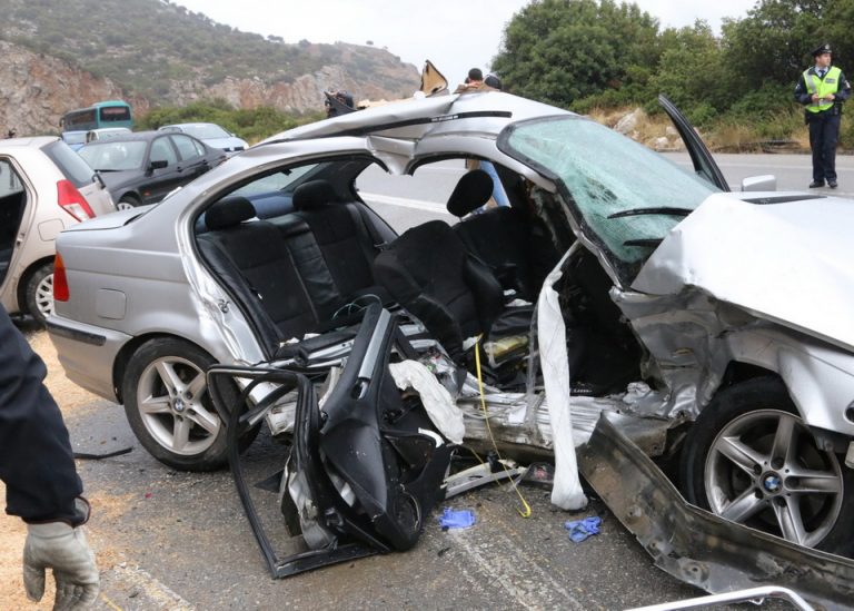 Τραγωδία σε τροχαίο δυστύχημα στο Φόδελε με θύμα οικογένεια απο τα Χανιά (φωτο)