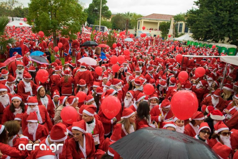 Χιλιάδες Αι Βασίληδες πλημμύρισαν τα Χανιά (φωτο)