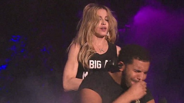 Το «καυτό» φιλί της Madonna και η... αηδία του Drake