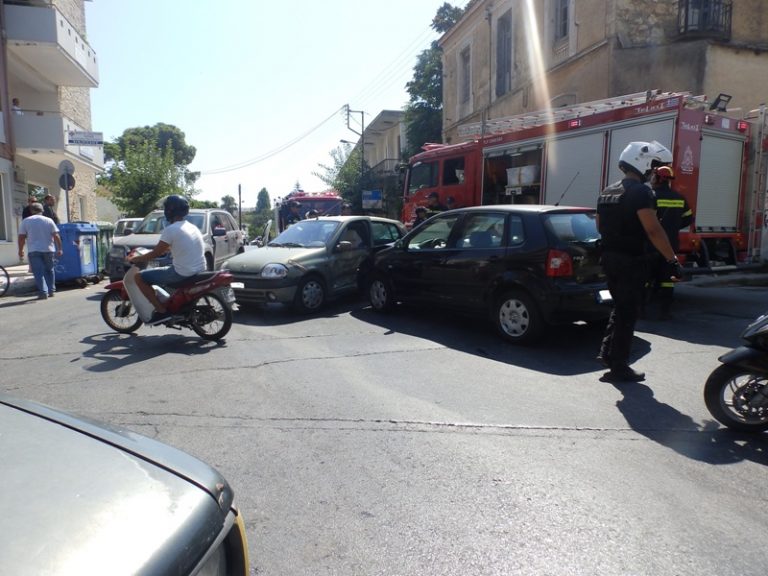 Πανικός από τροχαίο στο κέντρο των Χανίων (Photos)