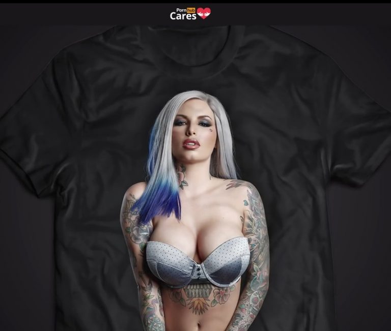 Η πορνοστάρ Christy Mack διδάσκει ήθος