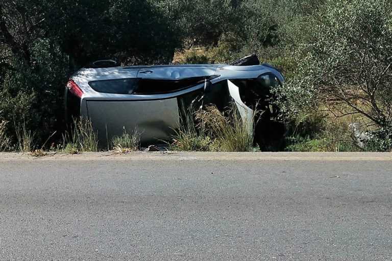 Χανιά : Τούμπαρε αυτοκίνητο στον Μουζουρά (Photos)