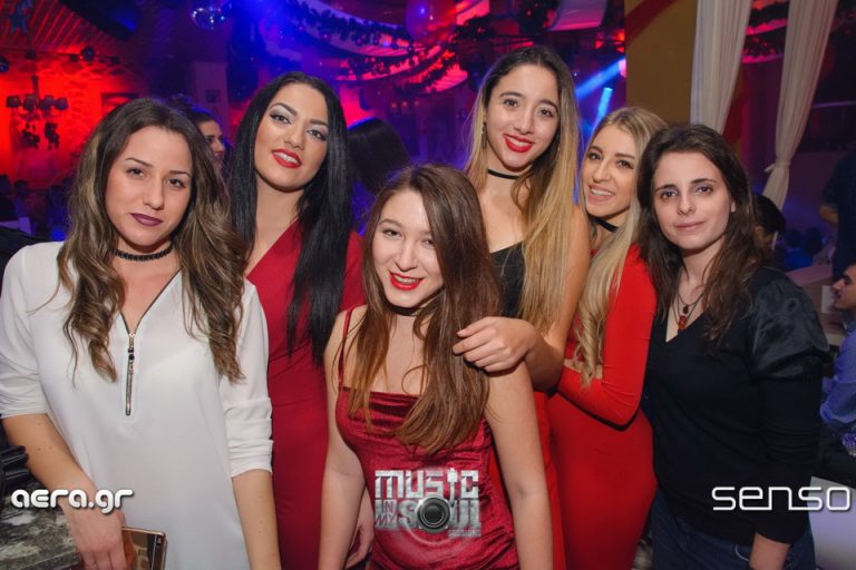 23.12.16 Music in my soul (woman in red) @ Senso