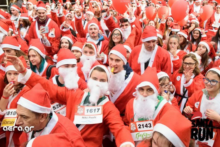 Πλούσιο φωτογραφικό υλικό από το Santa run Chania 2016