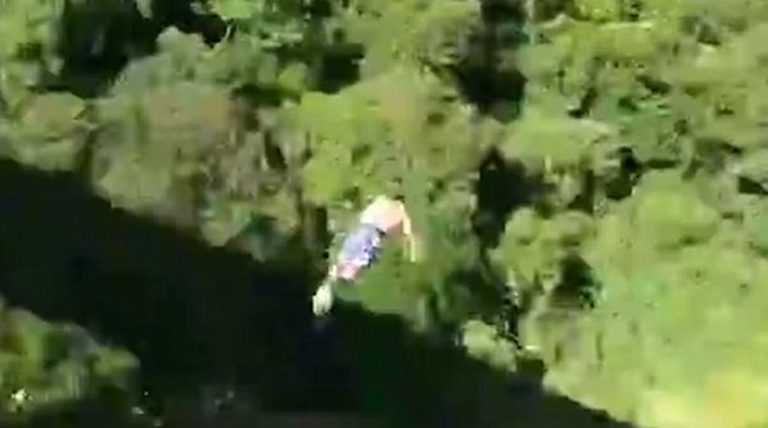 Τρομακτικό δυστύχημα σε bungee jumping: Το μακρύ καλώδιο προκάλεσε το θάνατο 36χρονου μπροστά στην οικογένειά του