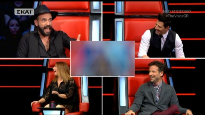 The Voice: Γκρέμισε το στούντιο με τη φωνή του! Μάχη έδωσαν οι coaches για να τον πάρουν!