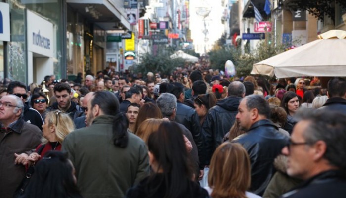 Ανοικτά τα καταστήματα σήμερα και την επόμενη Κυριακή