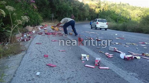 Χανιά: Και ξαφνικά η εθνική γέμισε με... χιλιάδες σοκολάτες (φωτο)