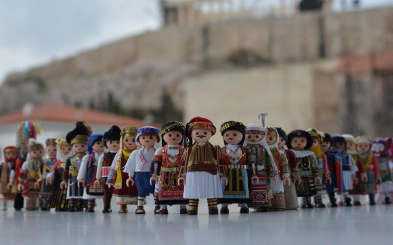 Η Κρητική Φορεσιά Έγινε Playmobil! Η Απίθανη Ιδέα Ενός 20χρονου! (Φωτό)