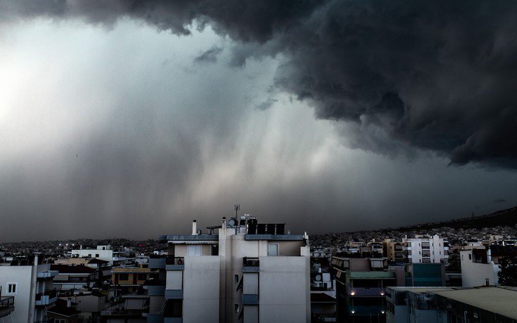 Σε τροχιά κακοκαιρίας και η Κρήτη - Ένας νεκρός στην Κέρκυρα