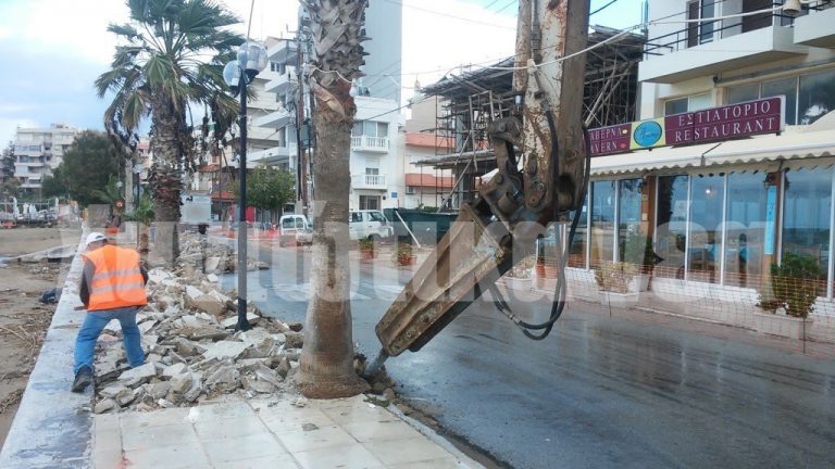 Χανιά: Ξεκίνησε η ανάπλαση της Ακτής Παπανικολή (φωτο)