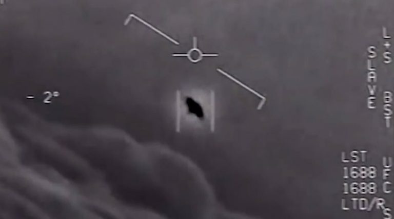 Η ύπαρξη UFO έχει αποδειχθεί πέραν πάσης αμφιβολίας, παραδέχεται πρώην επικεφαλής του Πενταγώνου