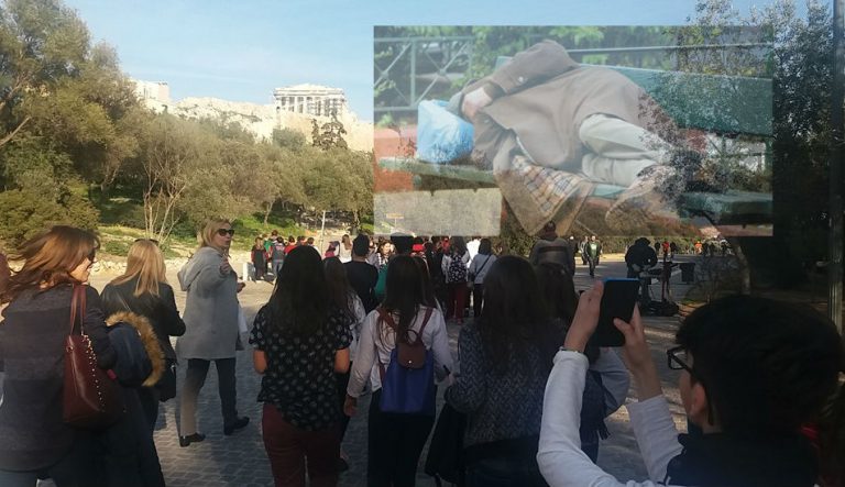 Φτωχός είμαι, κλέφτης δεν είμαι… Μάθημα ζωής από άστεγο σε Χανιώτες μαθητές που πήγαν εκδρομή στην Αθήνα