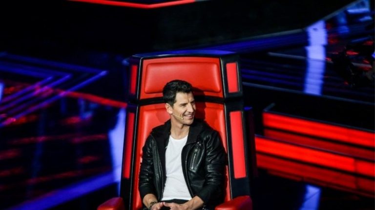 The Voice: Έπαιξε... μπουνιές με διαγωνιζόμενο ο Σάκης Ρουβάς