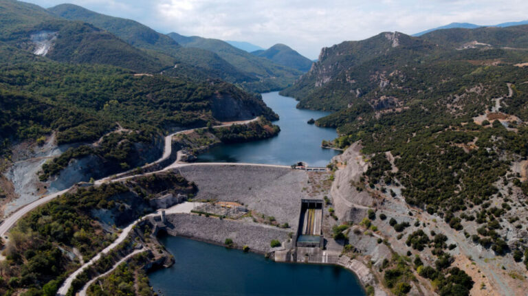 Τραγωδία: Βρέφος 11 μηνών βρέθηκε νεκρό στο φράγμα Αλιάκμονα