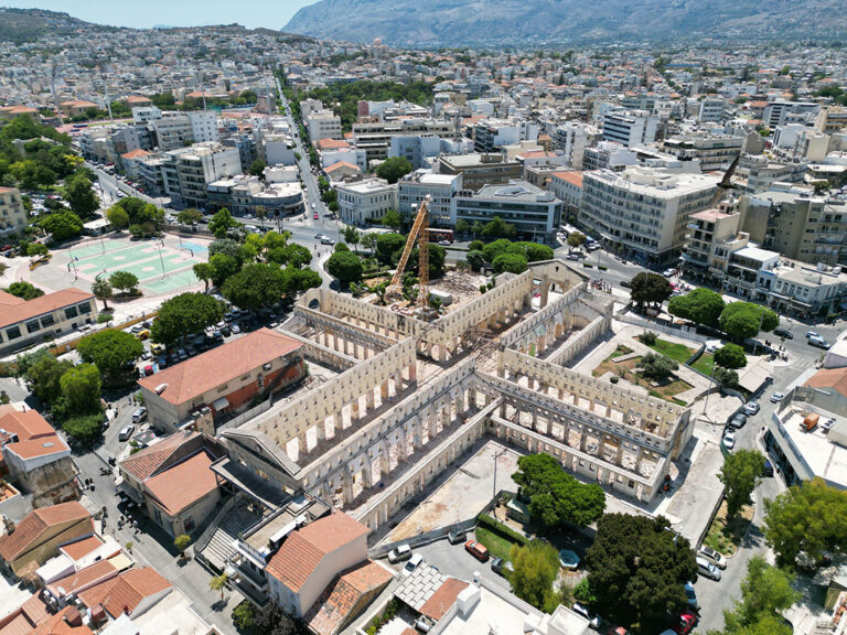 Χανιά: Σταματημένες οι εργασίες στην Δημοτική Αγορά