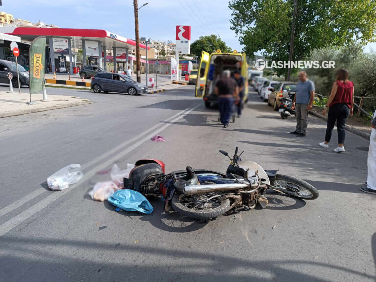 Χανιά: Σοβαρό τροχαίο μέσα στην πόλη – Συγκρούστηκε μηχανάκι με βαν (φωτο)