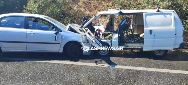 Χανιά: Σοβαρό τροχαίο με εγκλωβισμό στον κόμβο Γαλατά επί του ΒΟΑΚ! Τρεις τραυματίες (φωτο)