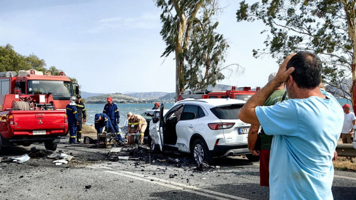 Ρομά έκαναν κόντρες με αυτοκίνητα και σκότωσαν μητέρα 39 ετών - Βίντεο από τη μοιραία σύγκρουση (video)