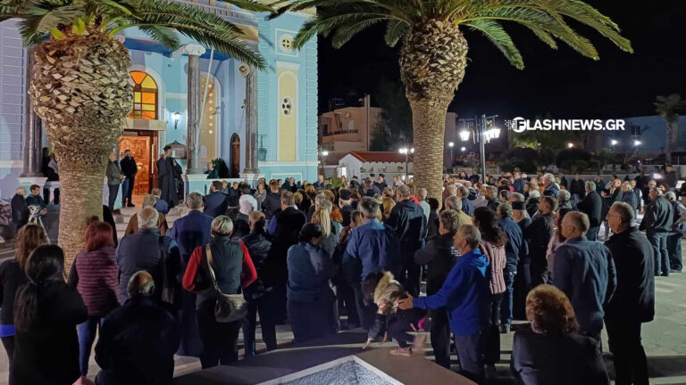 Χανιά: Μεγάλη συγκέντρωση συμπαράστασης στον ιερέα που κατηγορείτε για φόνο ηλικιωμένης (φωτο)