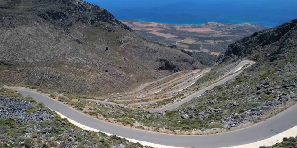 Αυτός είναι ο πιο επικίνδυνος δρόμος στην Ελλάδα και βρίσκεται στα Χανιά – Τι πρέπει να προσέχουν οι οδηγοί  (Video)