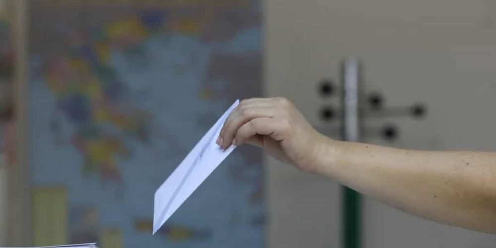 Χανιά: Self service ψηφοφορία… Η εφορευτική επιτροπή δεν εμφανίστηκε σε εκλογικό τμήμα