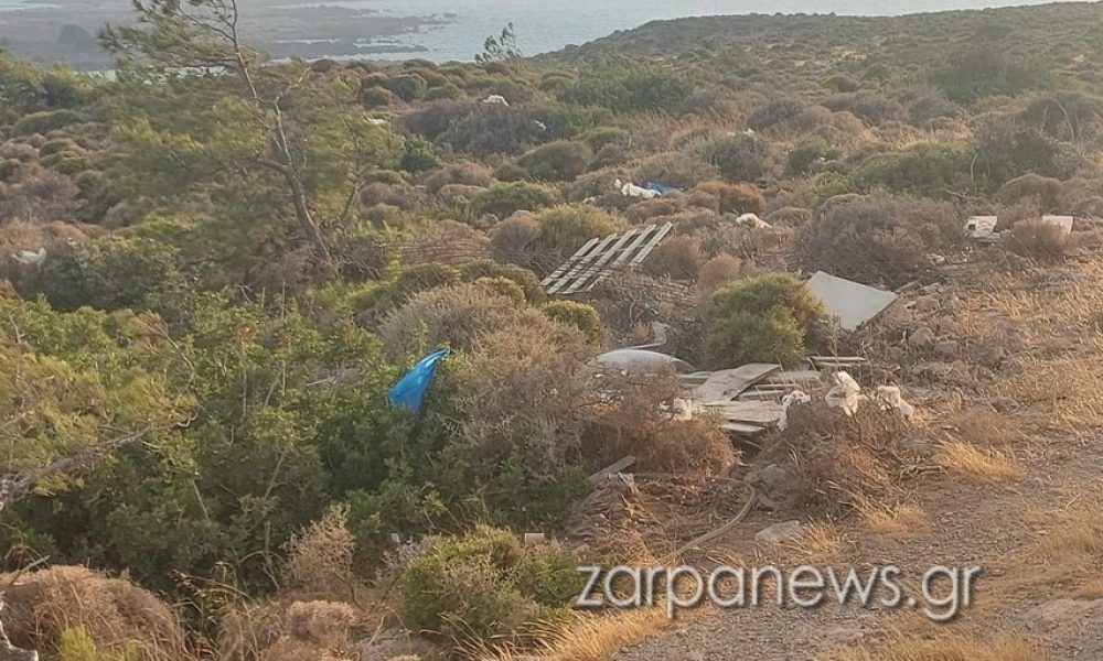 Χανιά: Εικόνες ντροπής στο Ελαφονήσι: Γεμάτο σκουπίδια το μονοπάτι μέσα στην προστατευόμενη περιοχή (φωτο - video)