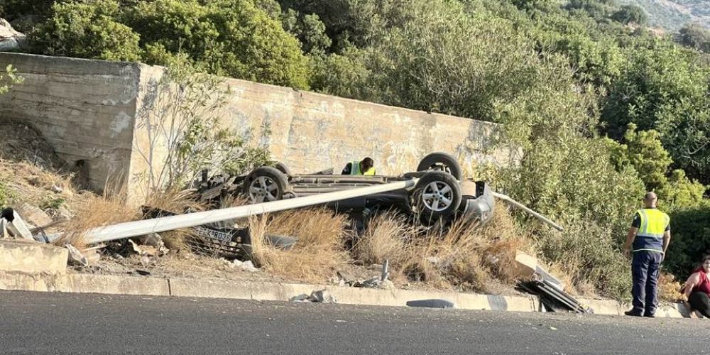 Τροχαίο ατύχημα με ανατροπή αυτοκινήτου στον ΒΟΑΚ (φωτο)