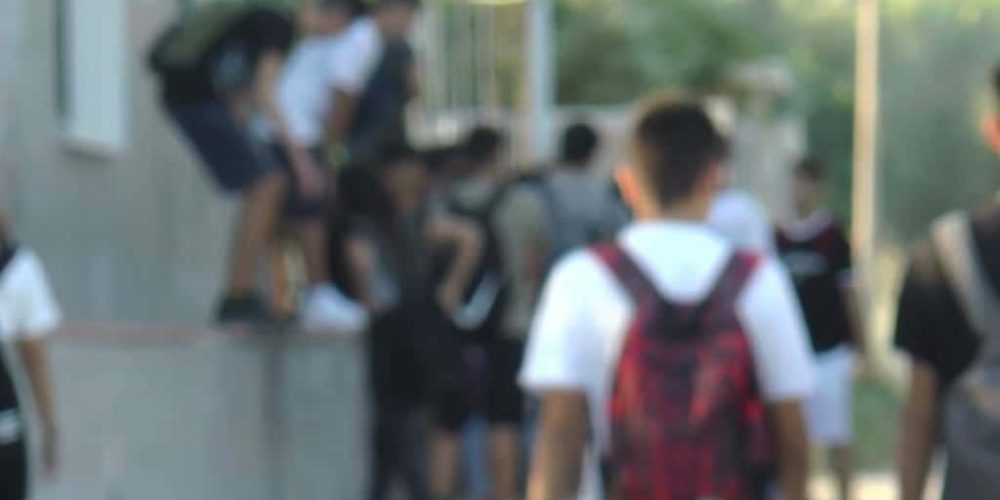 Χανιά: Μαθητές καταγγέλλουν δάσκαλο για βιαιοπραγία (video)