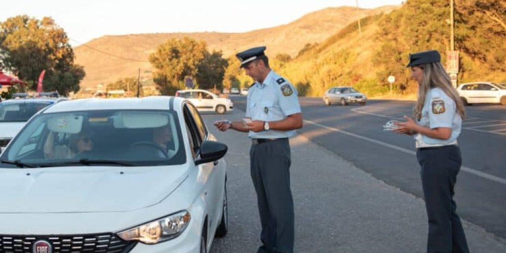 Χανιά: Βουλευτής απείλησε αστυνομικούς που τον έγραψαν επειδή οδηγούσε επικίνδυνα στον ΒΟΑΚ