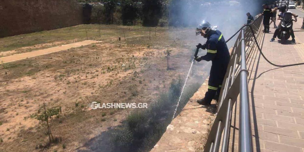 Χανιά: Πυρκαγιά στην Δυτική Τάφρο – Επί ποδός η πυροσβεστική (φωτο)